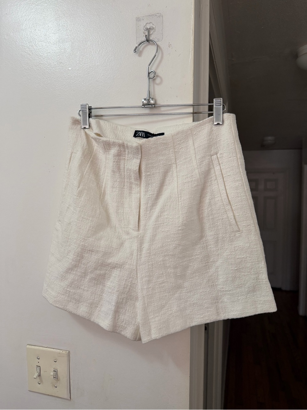 Zara Cream Textured Tailored High-Rise Shorts